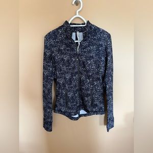 Size 6 Lululemon full zip.
